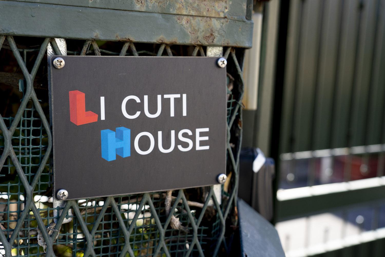 Вилла Li Cuti House - Lungomare Self Check-In Катания Экстерьер фото